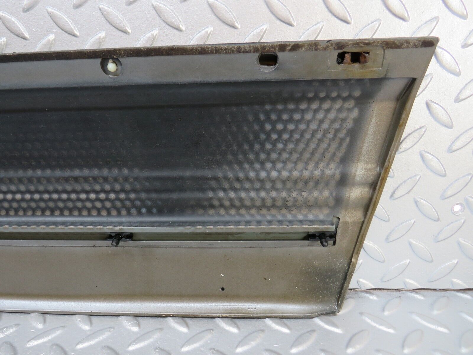 34267 Mercedes-Benz C126 380SEC Coupe Left Door Lower Moulding Trim 1266901140