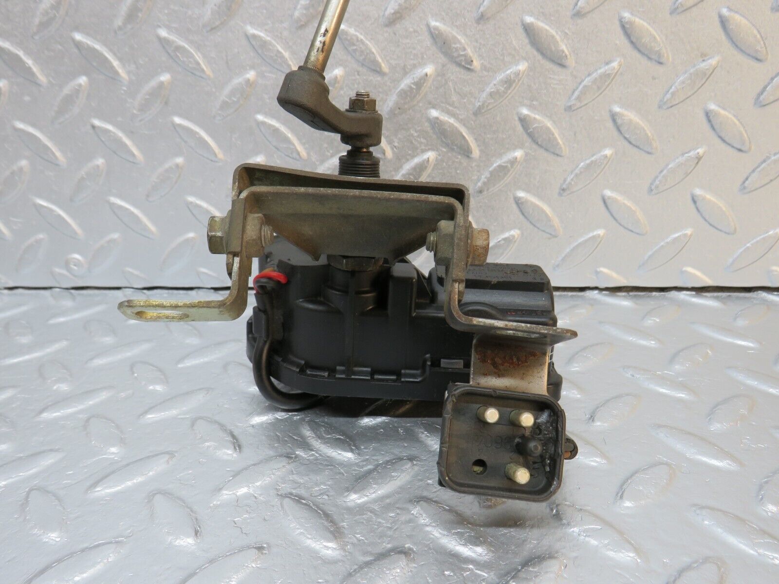 39733 Mercedes-Benz R129 320SL Coupe Headlight Wiper Motor Left 0390206875