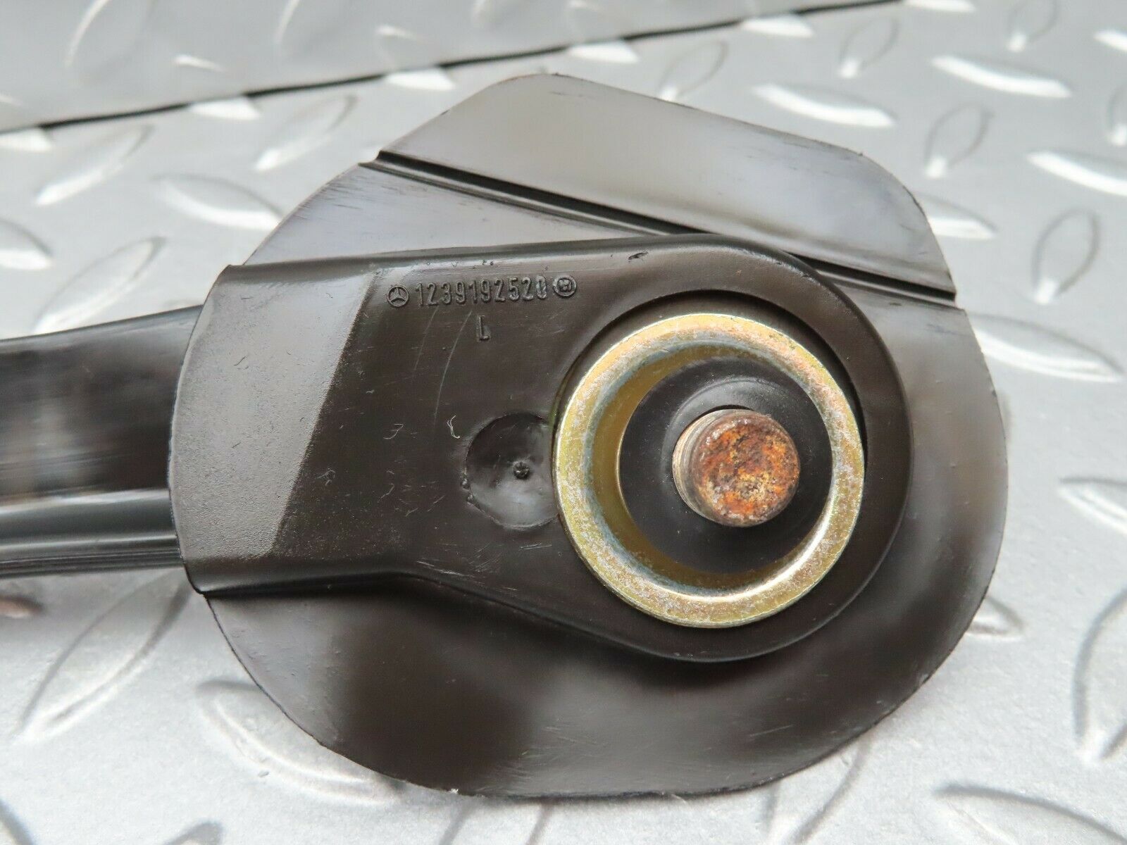 4330 Mercedes-Benz W123 230E Seat Belt Runner With Cover Left 1239192520