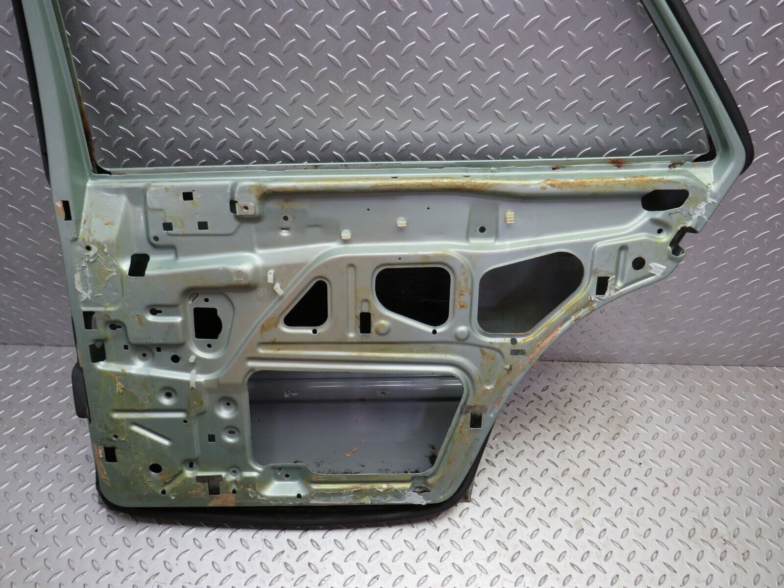 34241 Mercedes-Benz W124 260E Rear Right Door