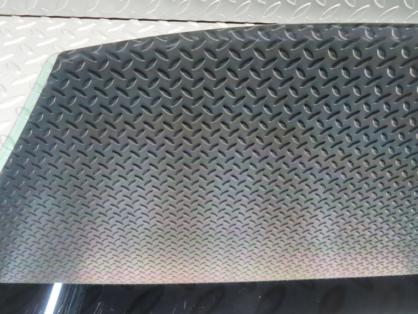 11230 Mercedes-Benz W221 S320 Rear Left Door Window Glass