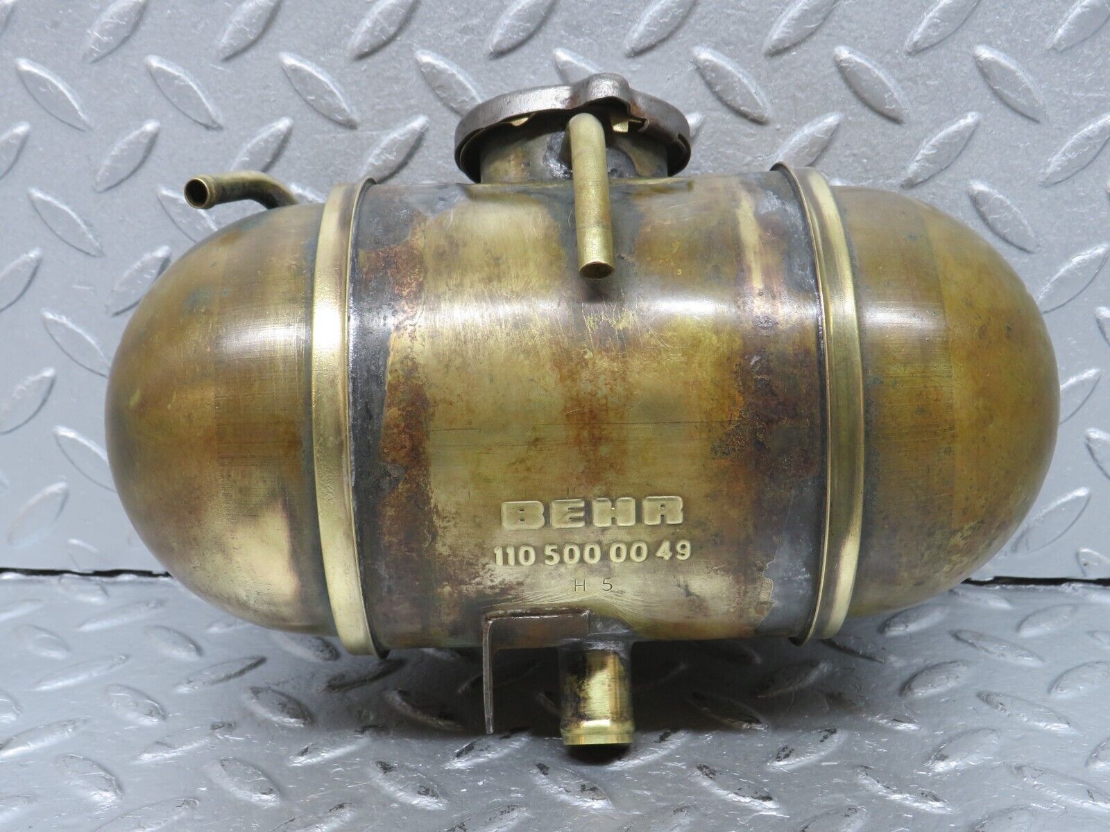 40231 Mercedes-Benz W110 230 Coolant Reservoir Tank 1105000049