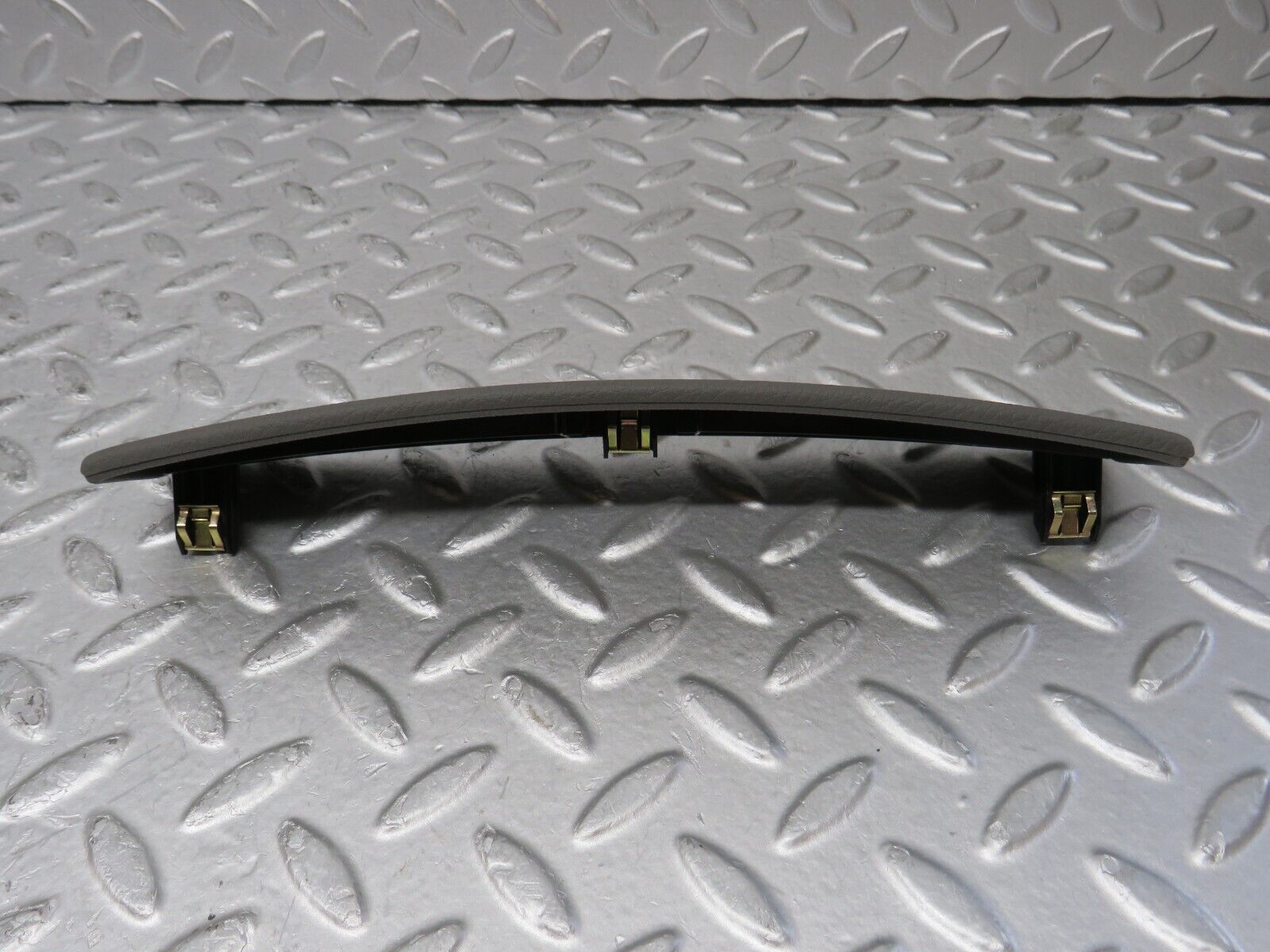 35159 Mercedes-Benz W221 CD Player Lower Cover Panel 2216800578