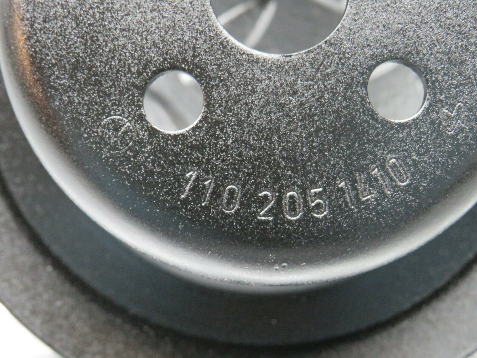 24158 Mercedes-Benz W123 280E Water Pump Pulley 1102051410