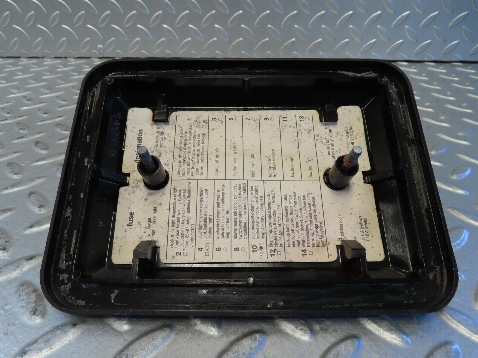 15434 Mercedes-Benz W123 230E Fuse Box Cover Lid 1235400082