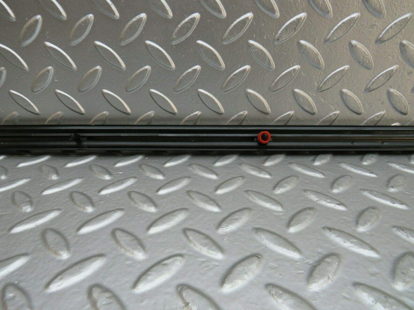 24008 Mercedes-Benz W123 280E Front Left Door Centre Moulding Trim