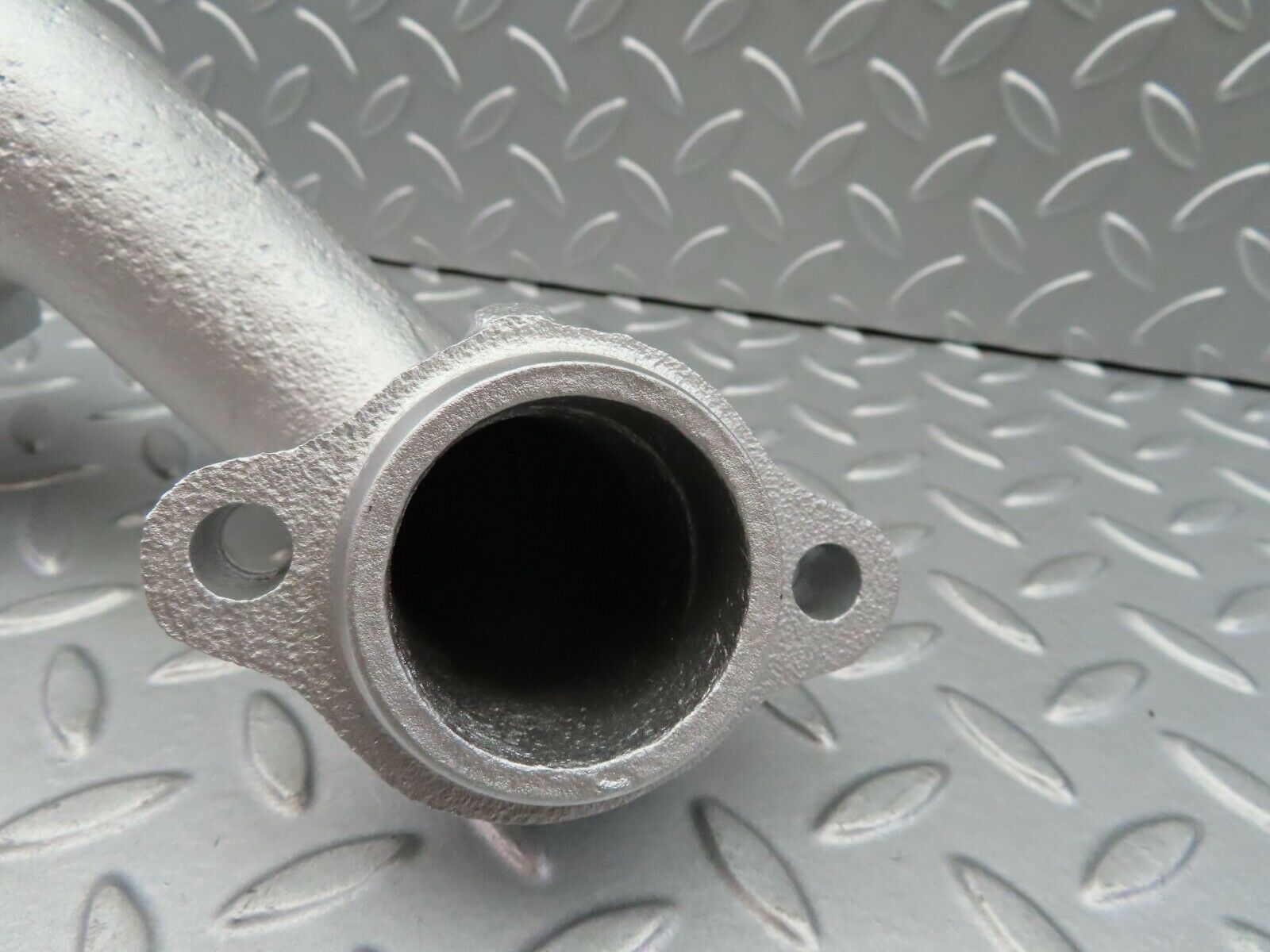 6331 Mercedes-Benz W126 380SE Exhaust Manifold Left Side 1161422902