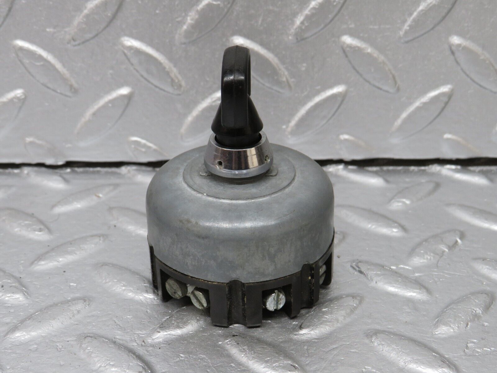 40307 Mercedes-Benz W110 230 Headlight Switch