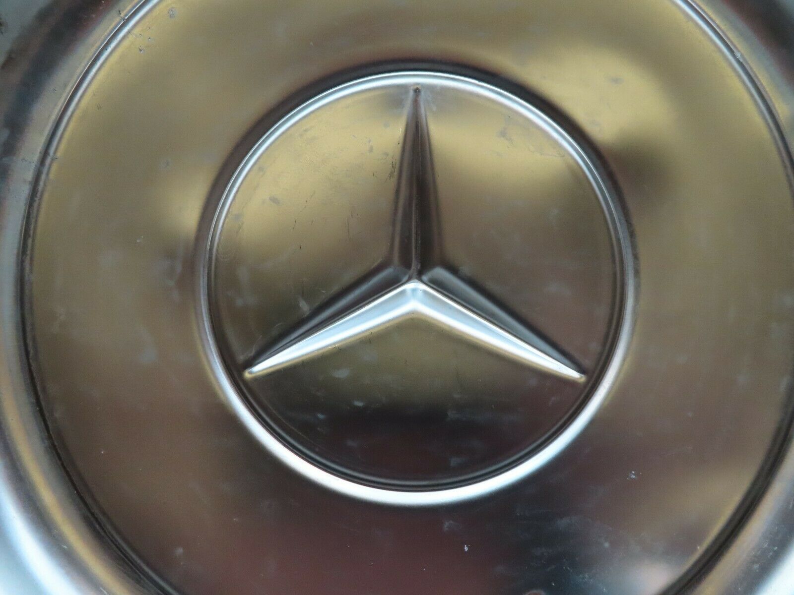 3631 Mercedes-Benz W116 300SD Wheel Trim Hub Cap 14