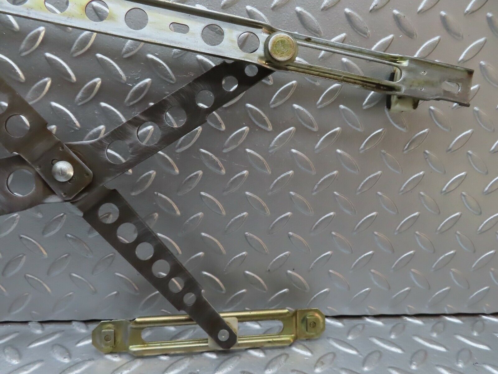 21204 Mercedes-Benz W123 230E Front Left Manual Window Regulator