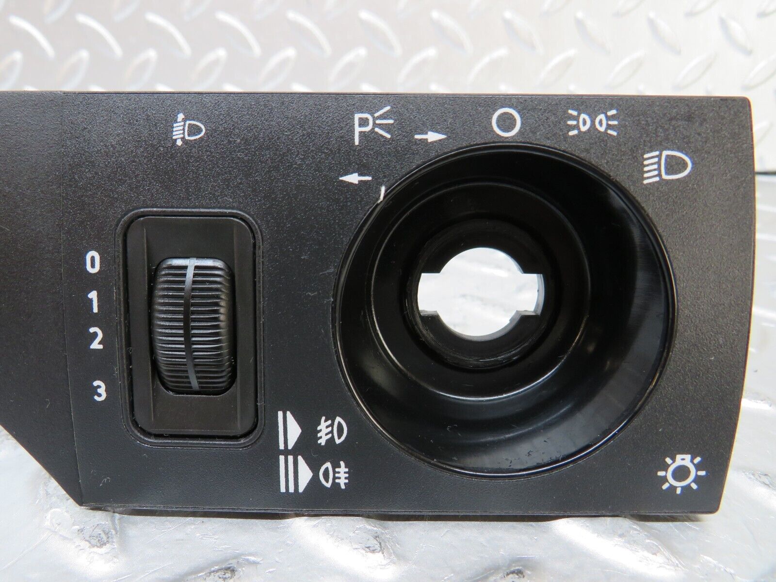 25833 Mercedes-Benz W124 280E Headlight Switch Cover Trim Surround 1248000673