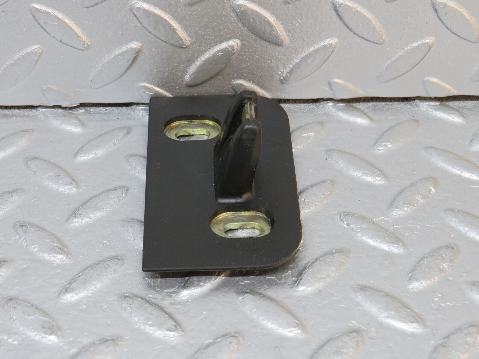 38266 Mercedes-Benz R129 280SL Coupe Trunk Lock Latch