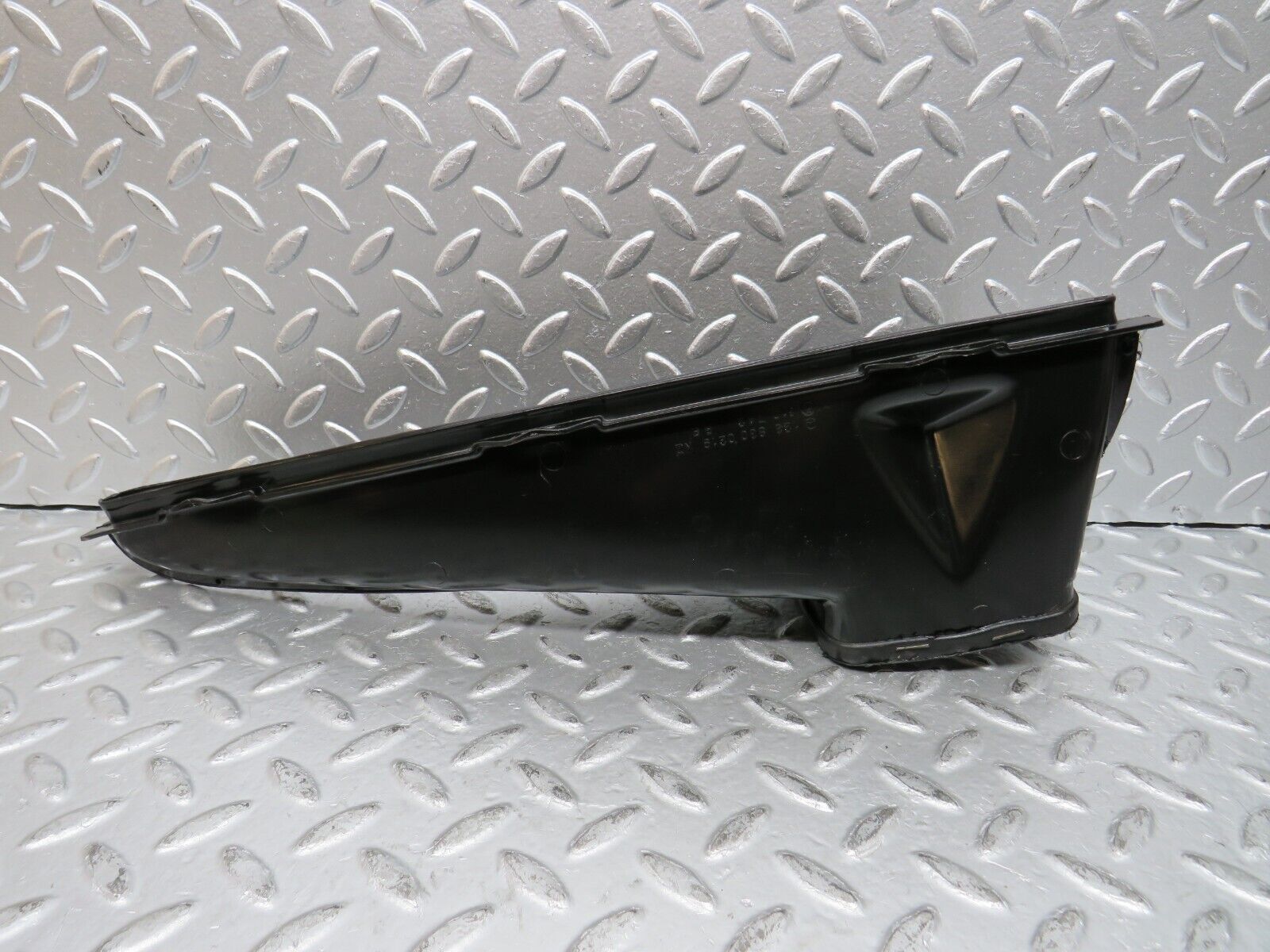 29877 Mercedes-Benz W123 230E Air Duct Vent Pair 1238300119 1238300219