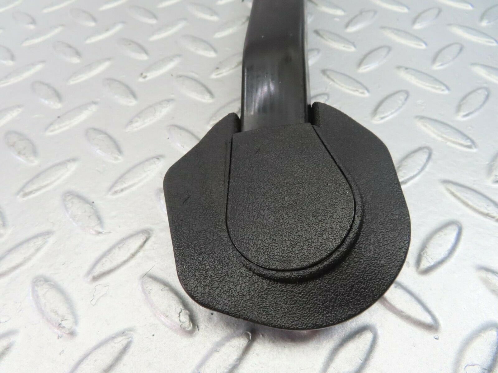 9954 Mercedes-Benz C123 230CE Coupe Left Seat Belt Runner With Cover