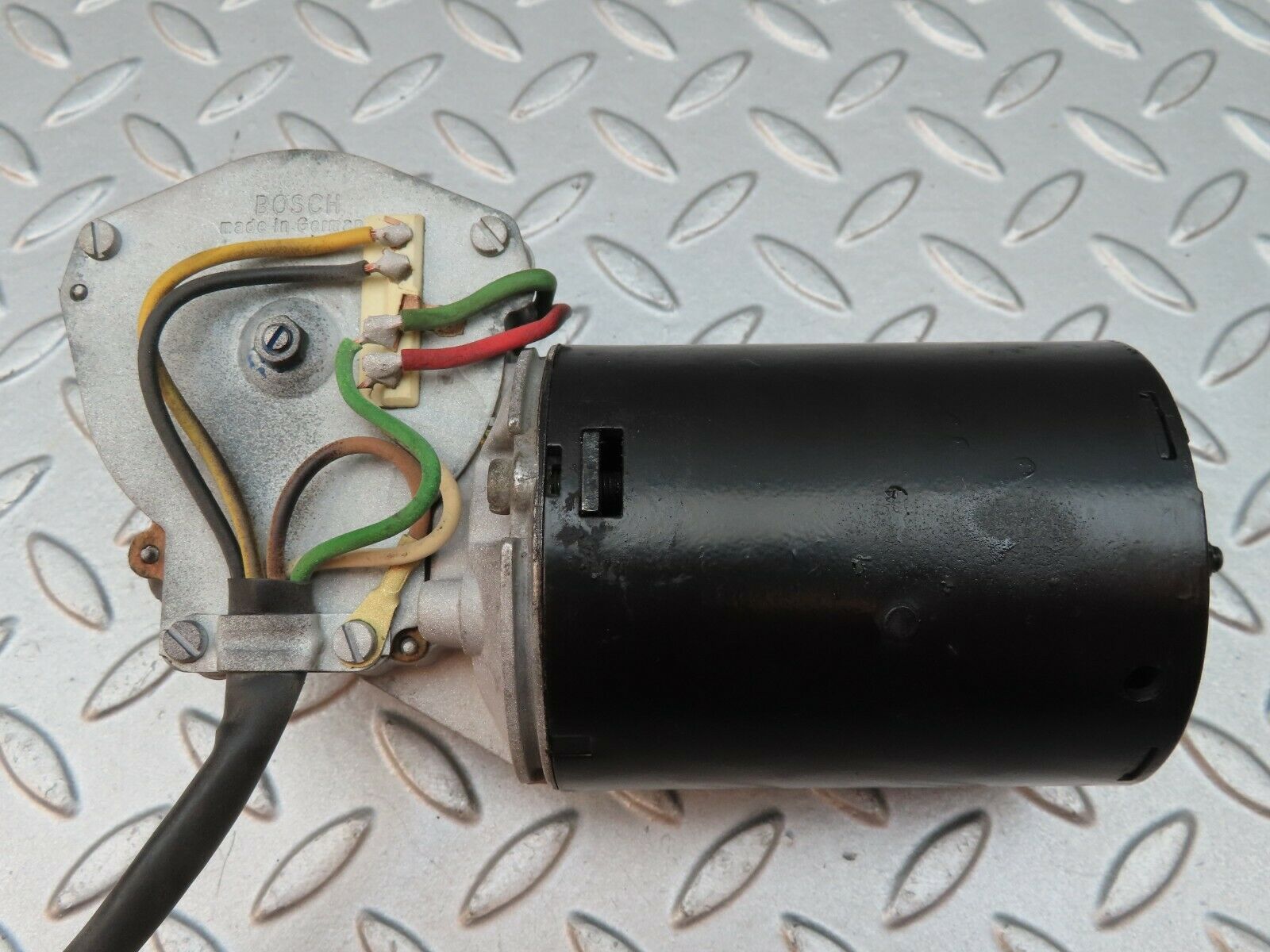 3974 Mercedes-Benz S123 200T Wagon Wiper Motor Bosch