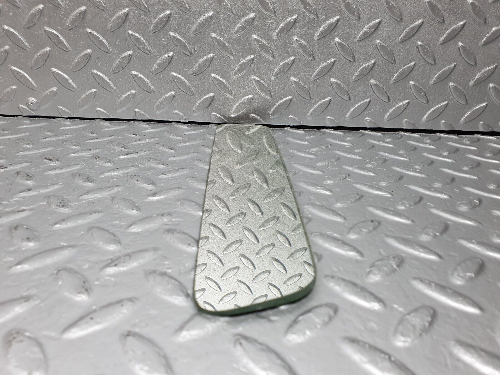 40748 Mercedes-Benz W123 300D Rear View Mirror Glass