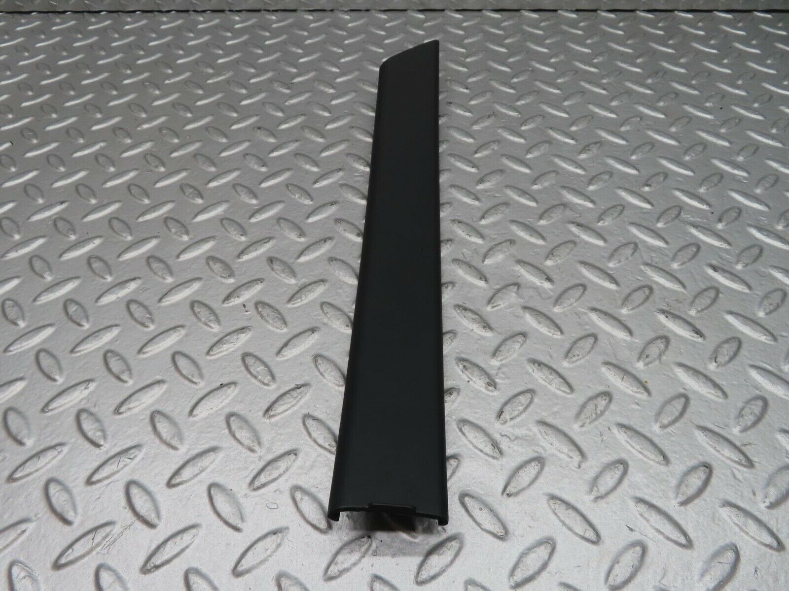 14997 Mercedes-Benz W140 S320 Rear Left Quarter Window Channel Inner Cover