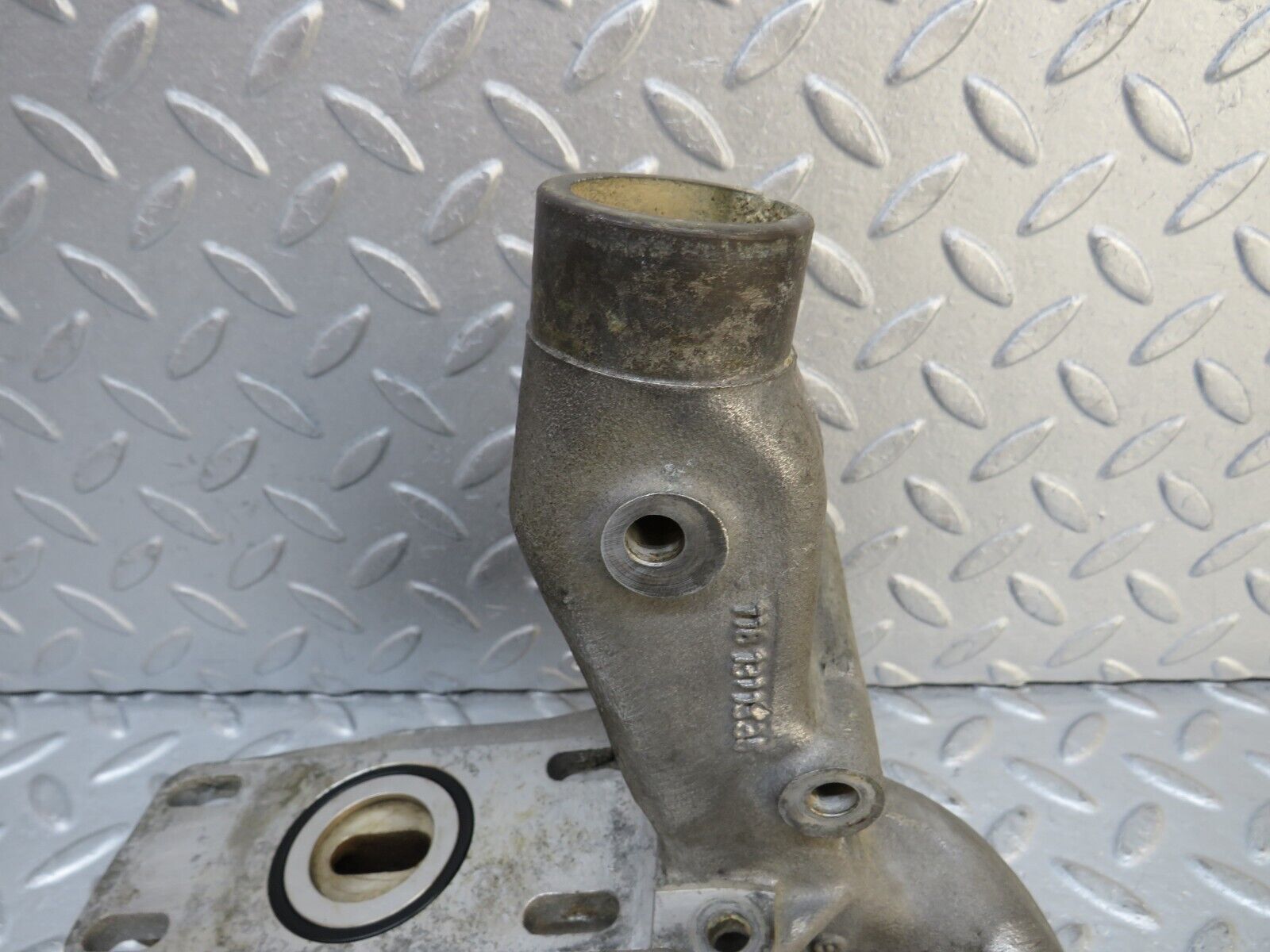 37589 Mercedes-Benz W109 300SEL Air Suspension Compressor Bracket 1161311335