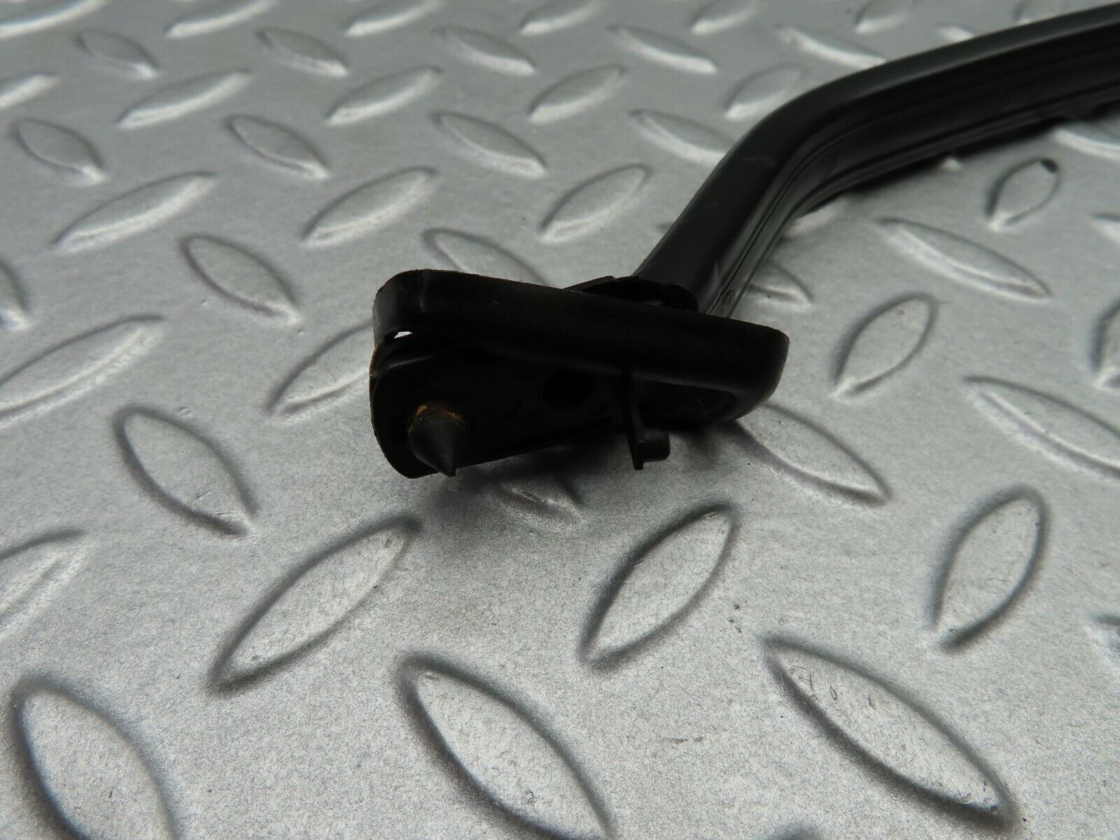 5667 Mercedes-Benz W123 200 Interior Roof Grab Handle