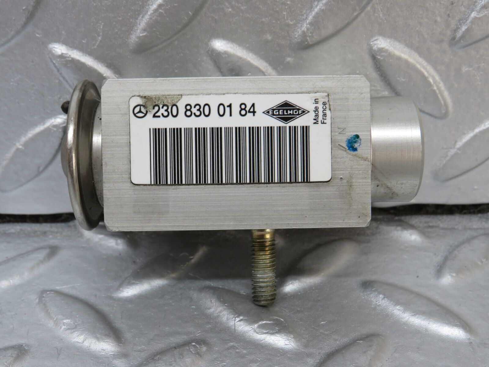 35139 Mercedes-Benz W221 Air Condition Expansion Valve 2308300184