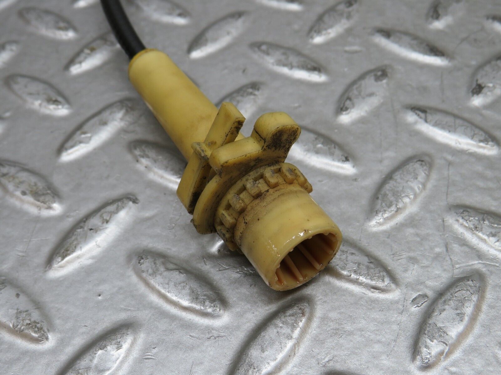 29207 Mercedes-Benz W123 280E Kickdown Cable