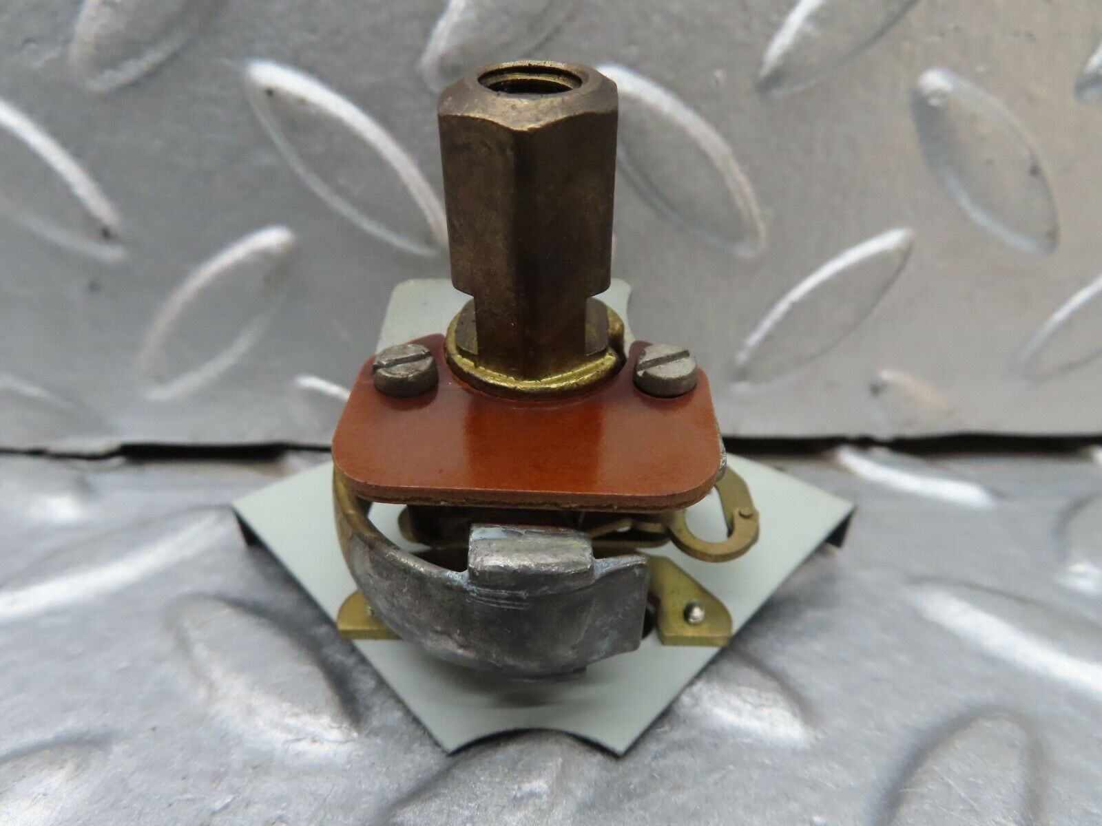 18351 Mercedes-Benz W108 280SE 3.5 Oil Pressure Gauge