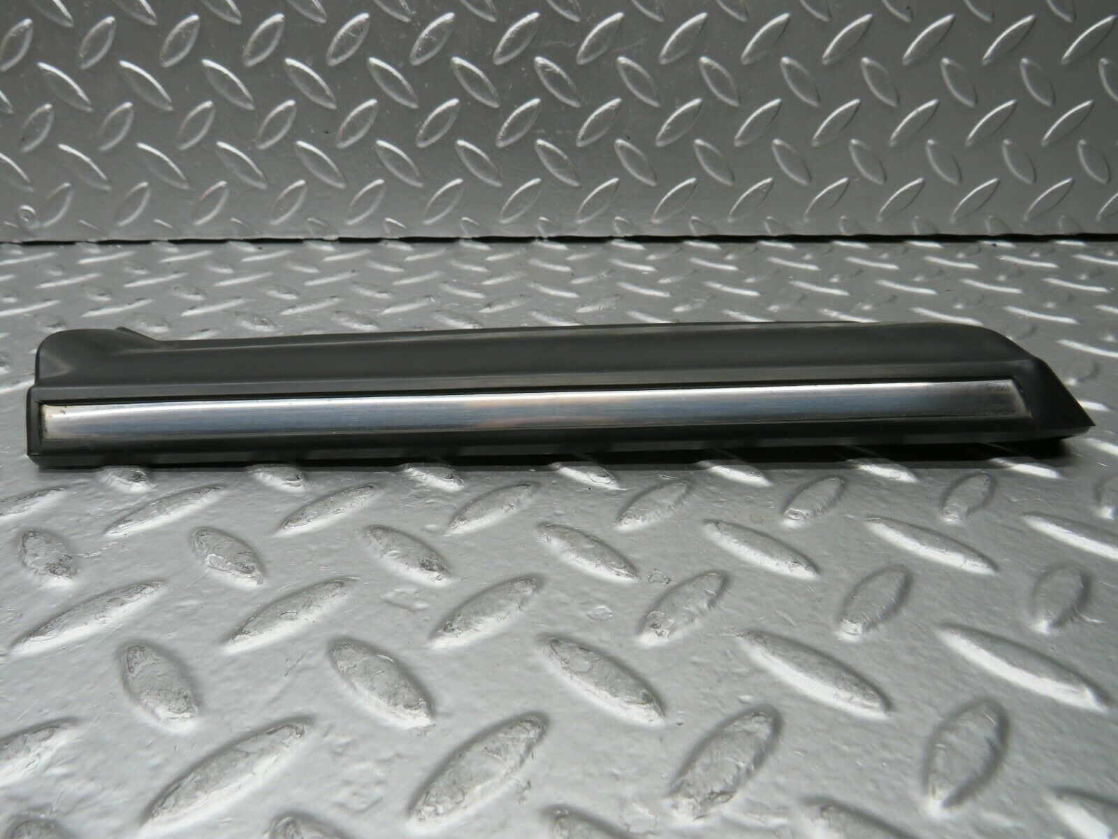 23005 Mercedes-Benz C123 230CE Coupe Front Left Fender Wing Lower Moulding Trim