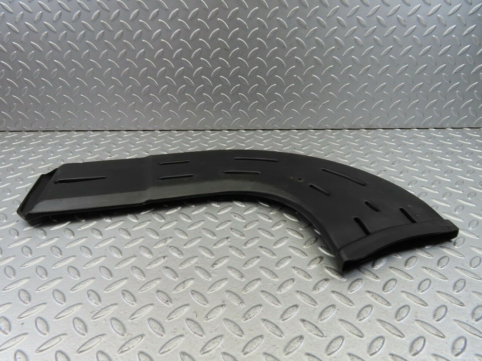 9631 Mercedes-Benz C123 280CE Coupe Heating Air Duct Right Side 1238311046