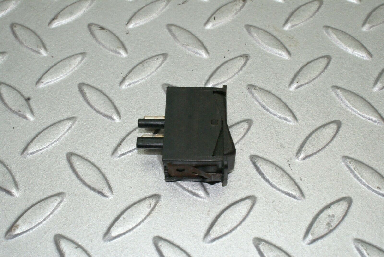 2612 Mercedes-Benz W116 350SE Interior Dome Light Switch 0008205810