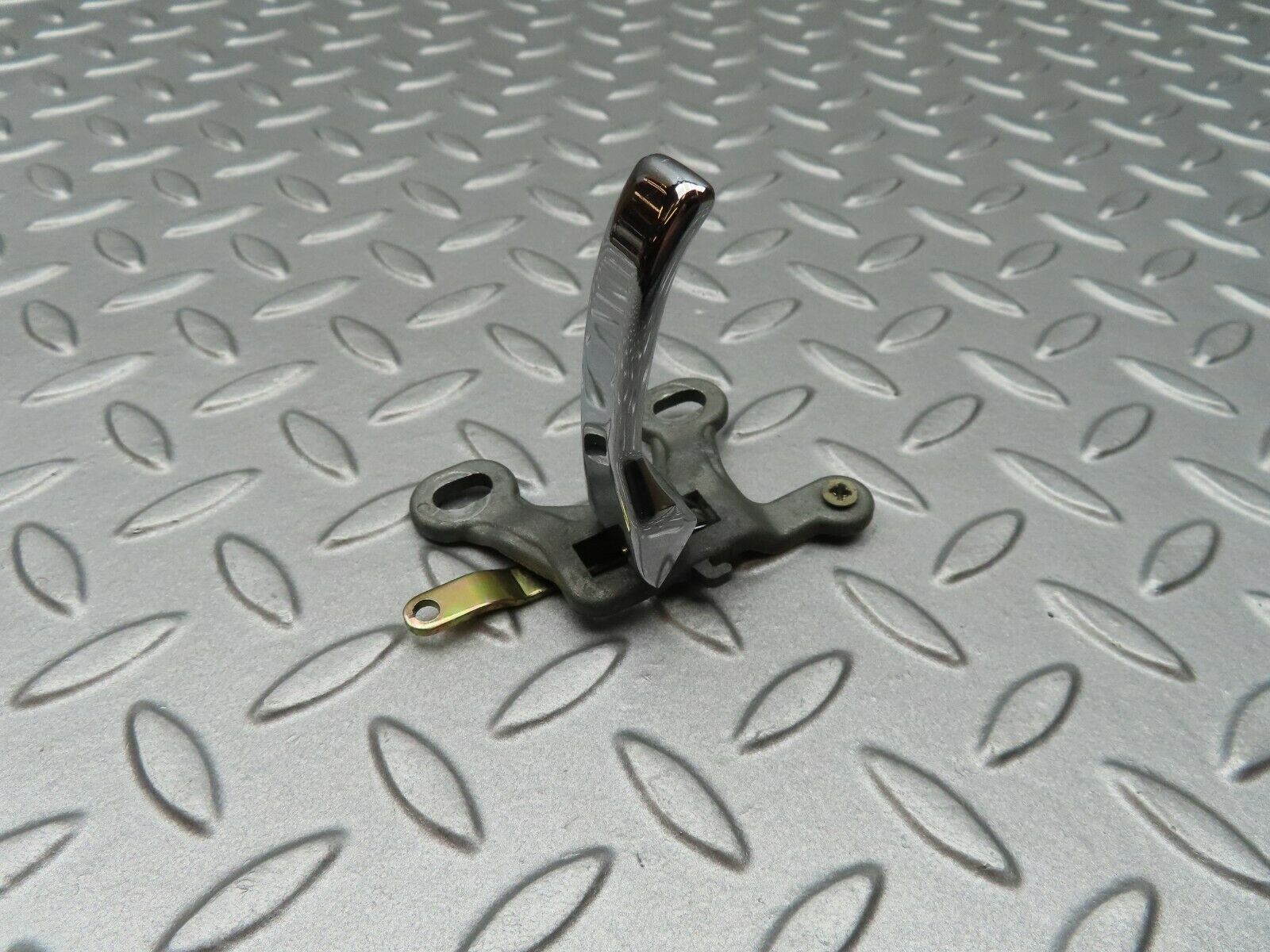 3720 Mercedes-Benz S123 200T Wagon Chrome Door Handle Right 1237600261