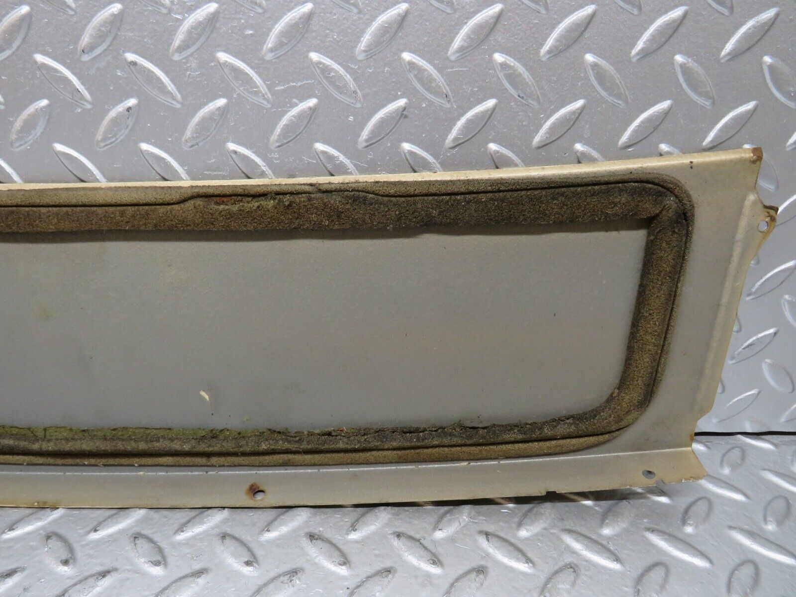 27127 Mercedes-Benz W123 280E Wiper Motor Assembly Cover Access Panel