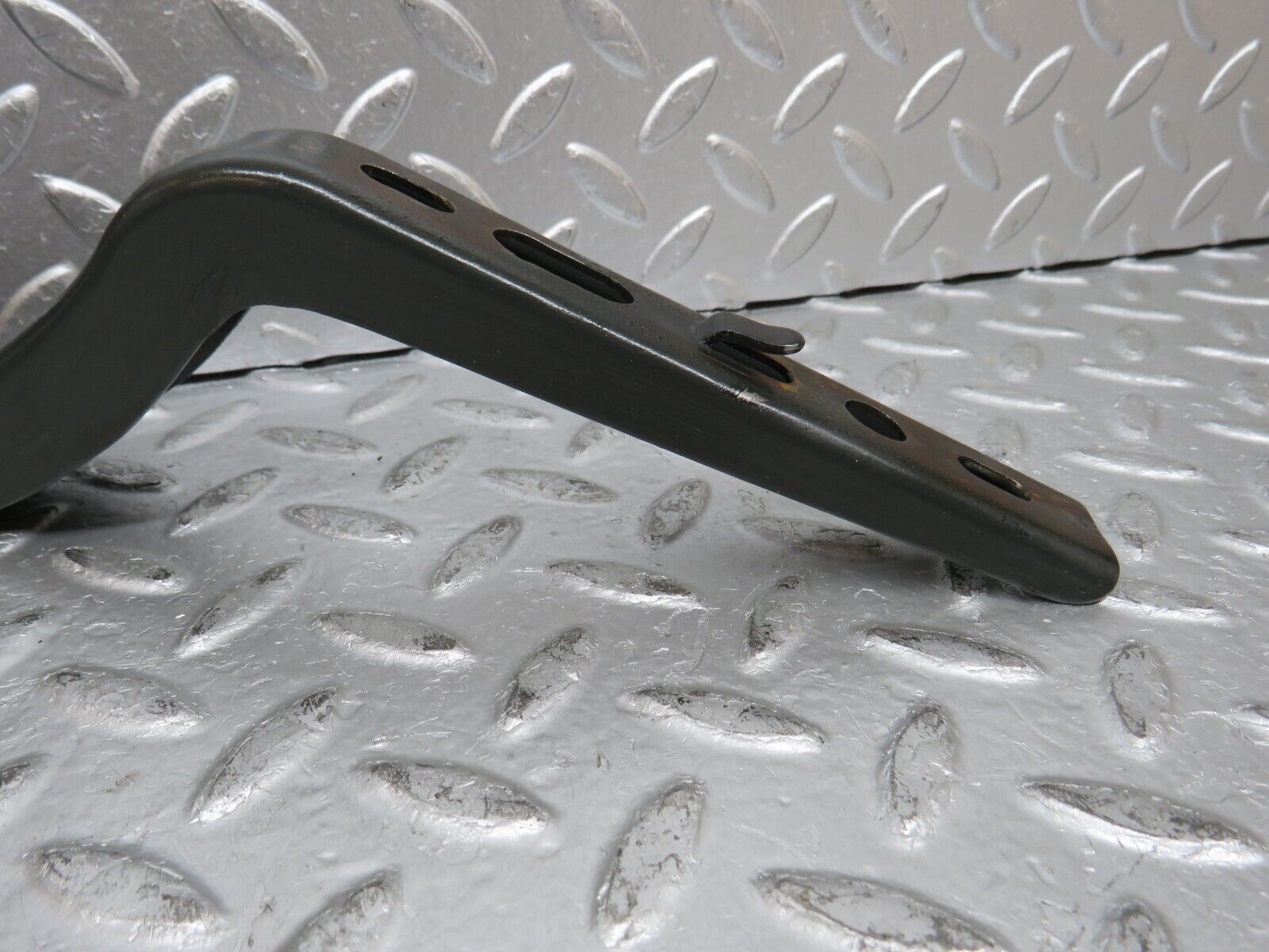 29674 Mercedes-Benz W123 230E Trunk Lid Hinge Pair 1237500187 1237500287