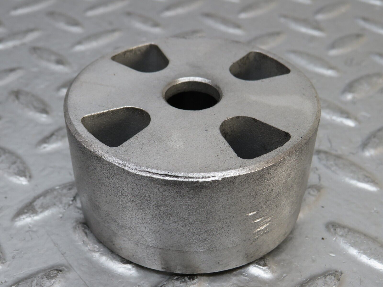 26917 Mercedes-Benz W123 240D Water Pump Spacer 1152050126