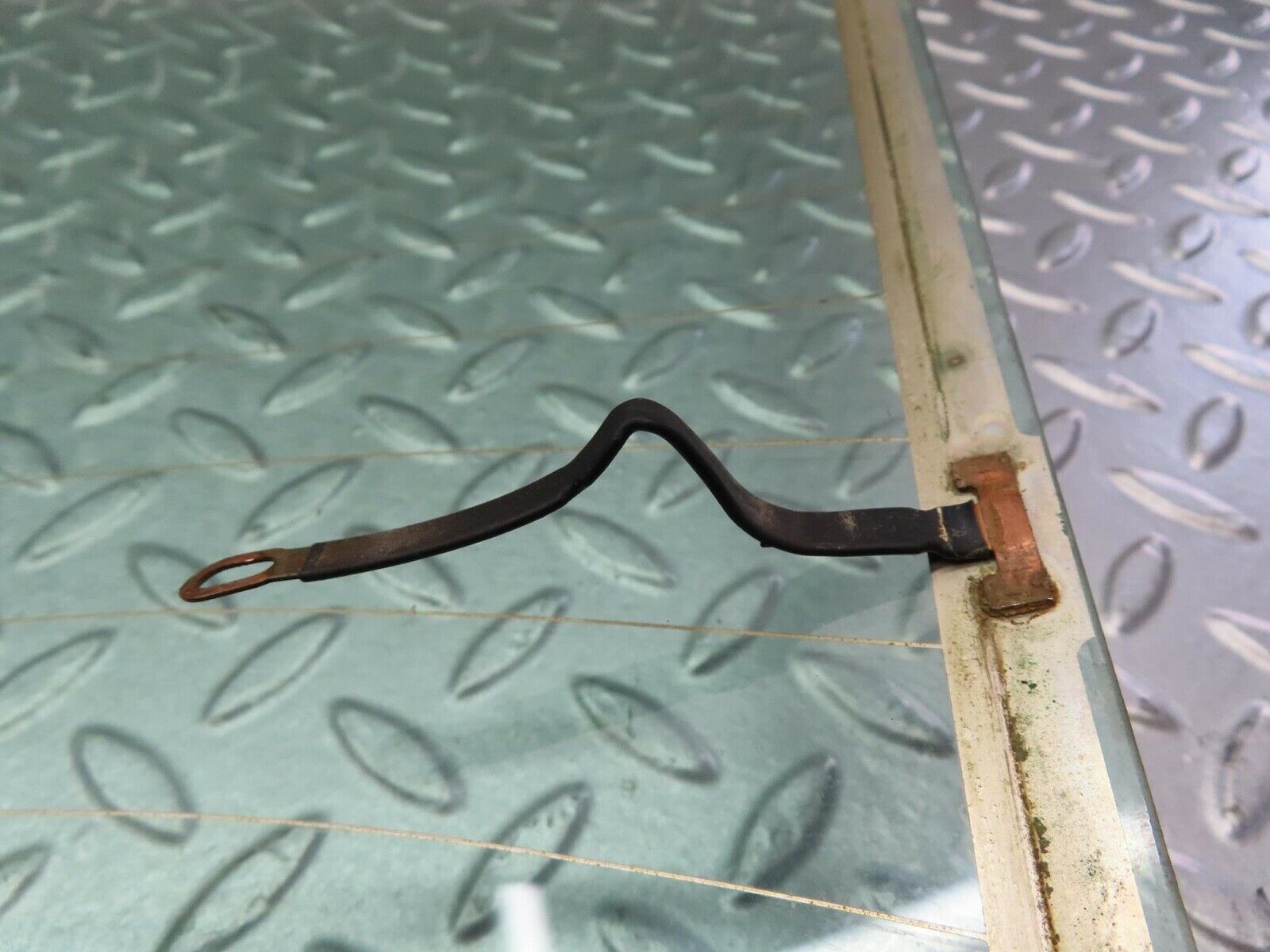 14747 Mercedes-Benz W201 190E Rear Heated Windscreen Glass