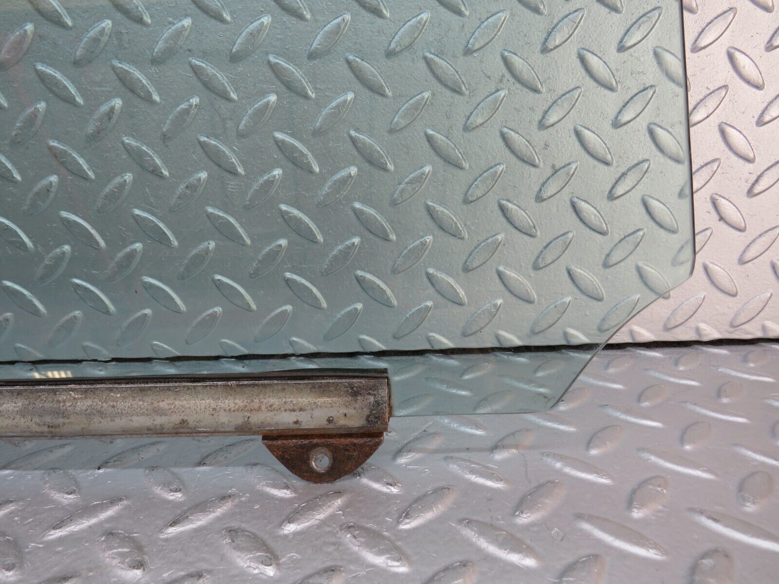 35792 Mercedes-Benz W108 Rear Left Door Window Glass