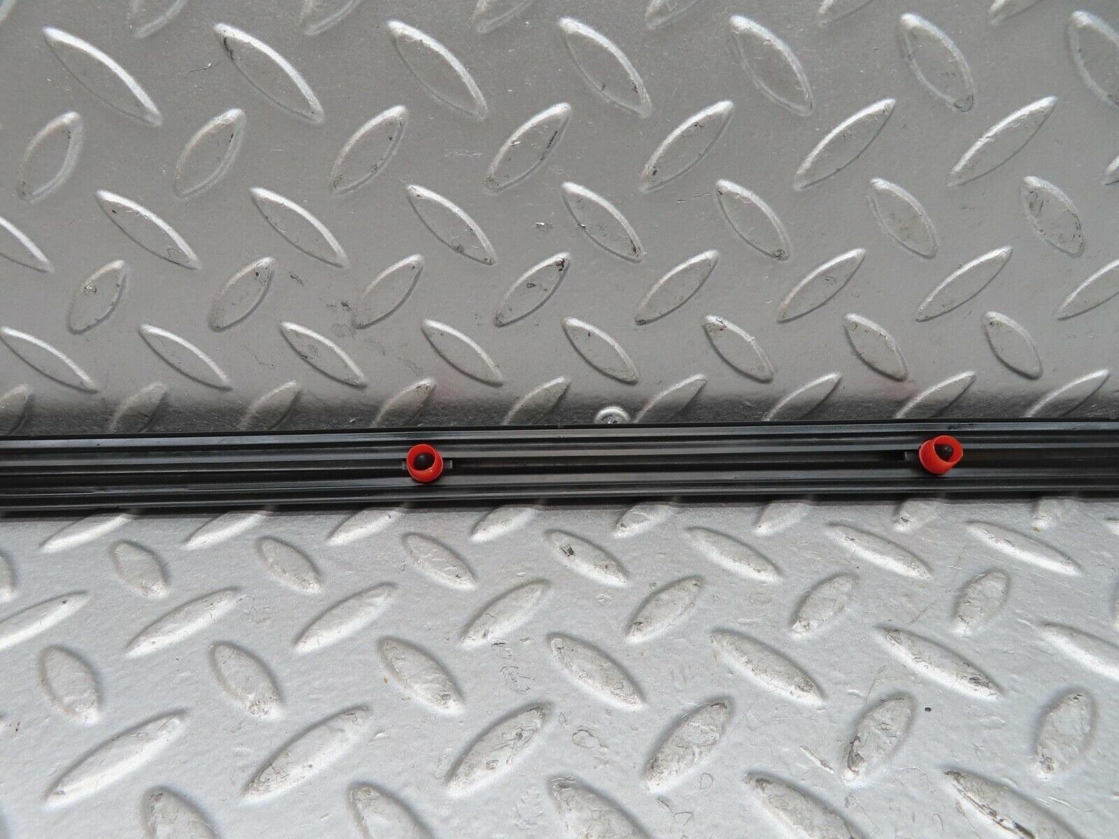 15833 Mercedes-Benz W123 280E Rear Right Door Centre Moulding Trim