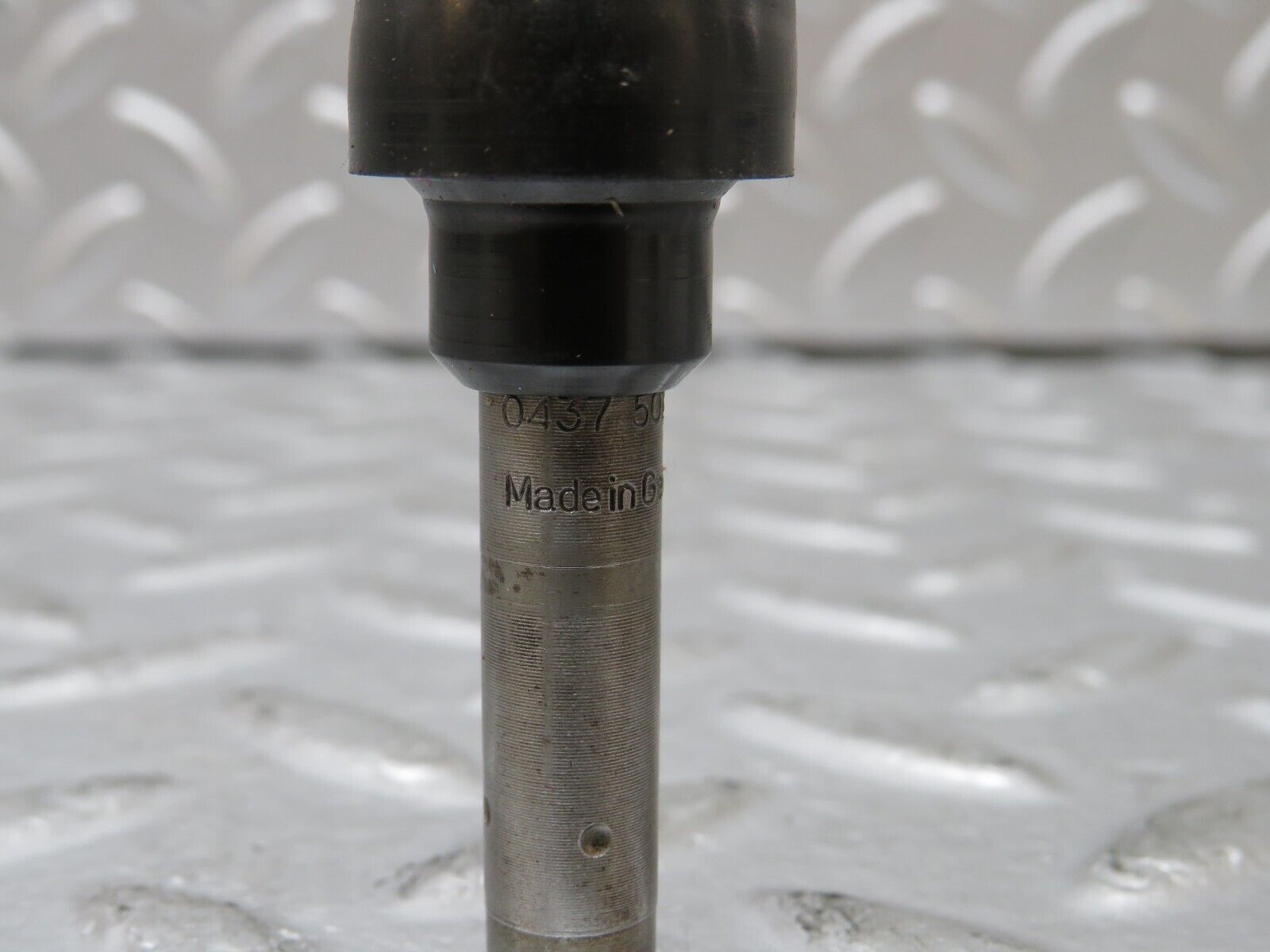 27428 Mercedes-Benz W123 280E Fuel Injector Bosch 0437502010