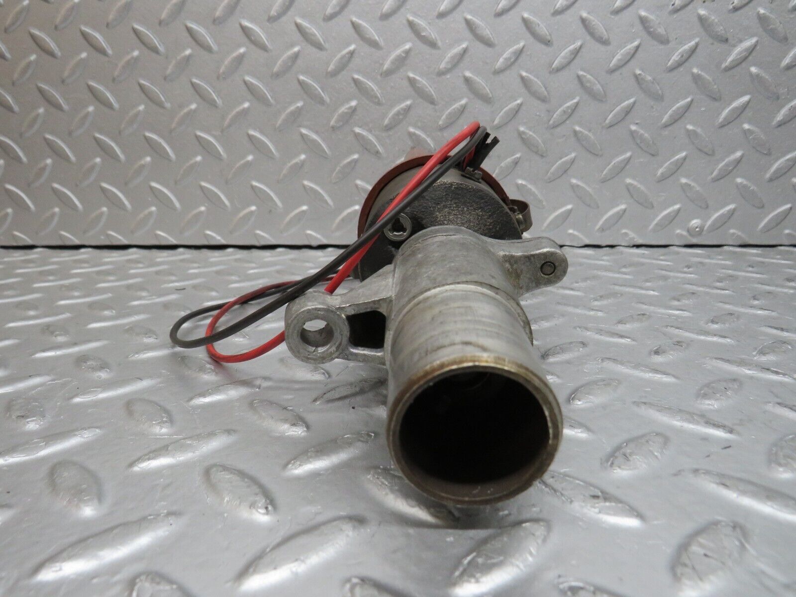 37717 Mercedes-Benz W108 280S Ignition Distributor 0231116048