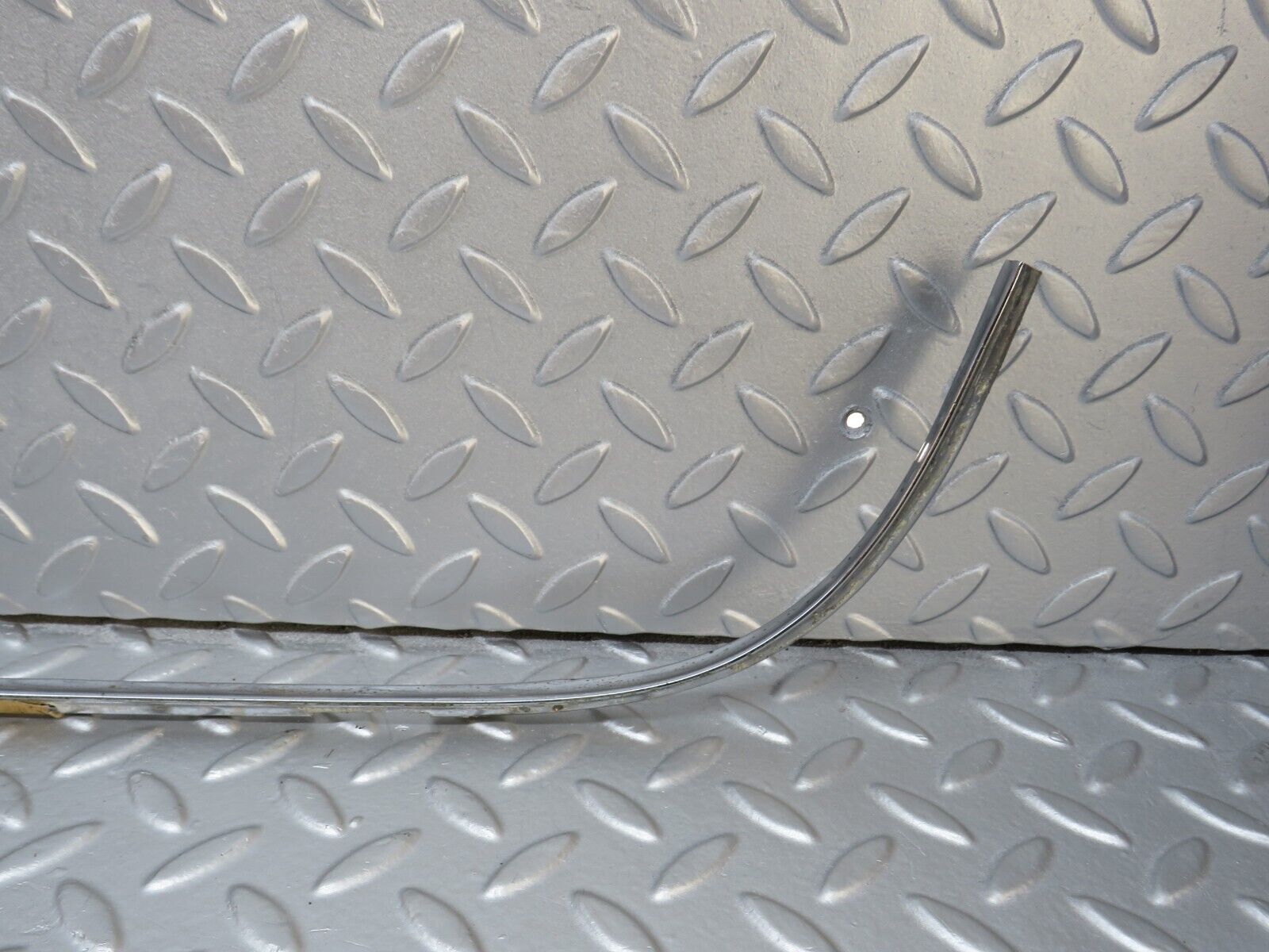 40487 Mercedes-Benz W110 230 Dashboard Chrome Trim