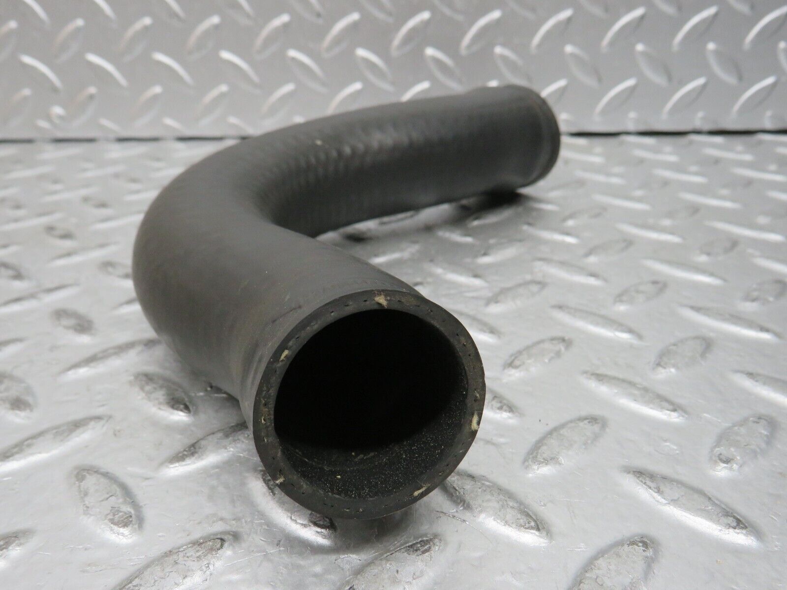 28846 Mercedes-Benz W123 230E Radiator Hose Pipe 1235012382