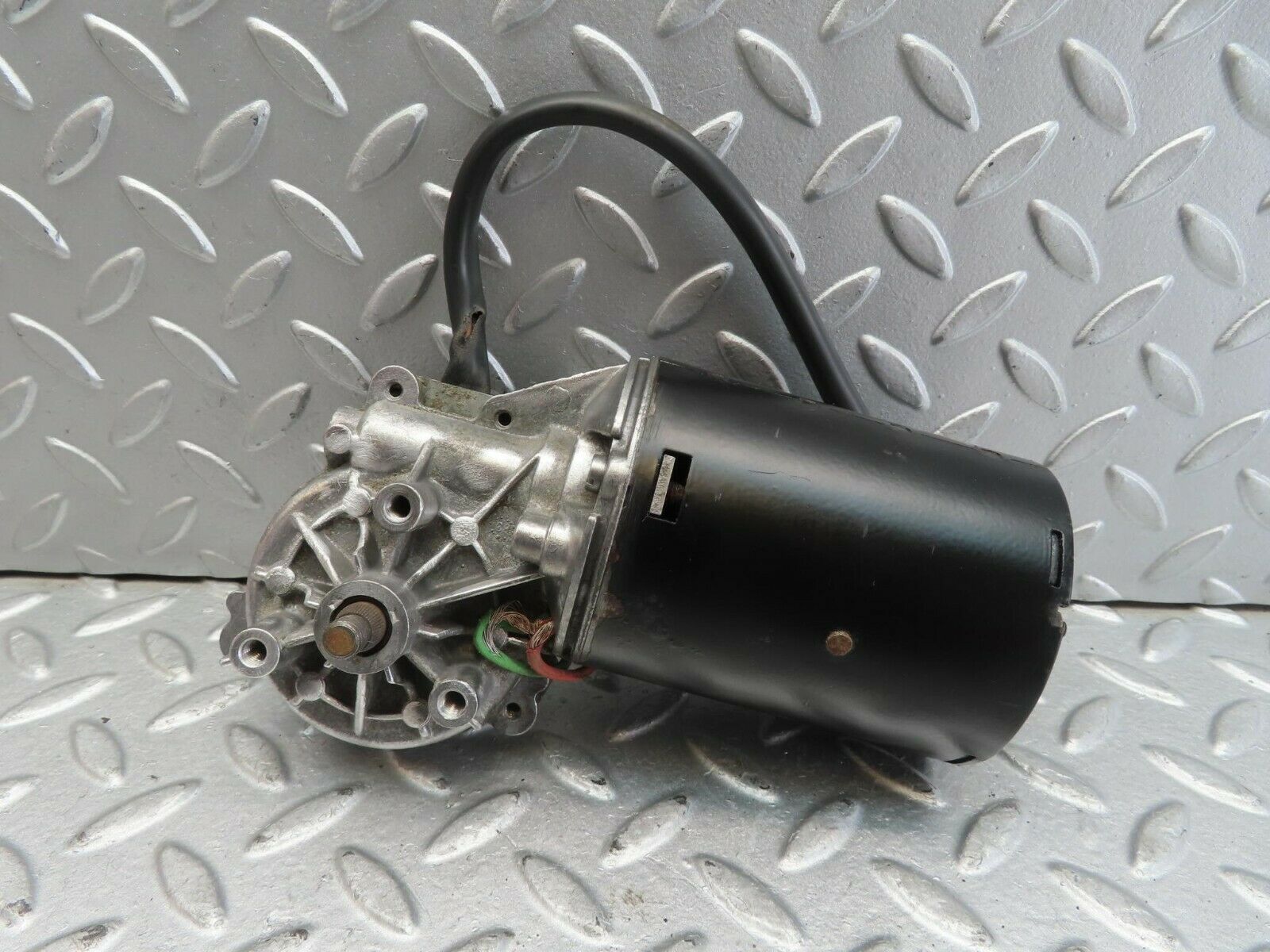 11551 Mercedes-Benz C123 230CE Coupe Wiper Motor Bosch 0390341077