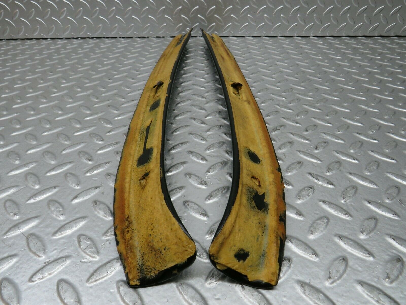 23476 Mercedes-Benz W114 280E Front Headlining Roof Panel Black