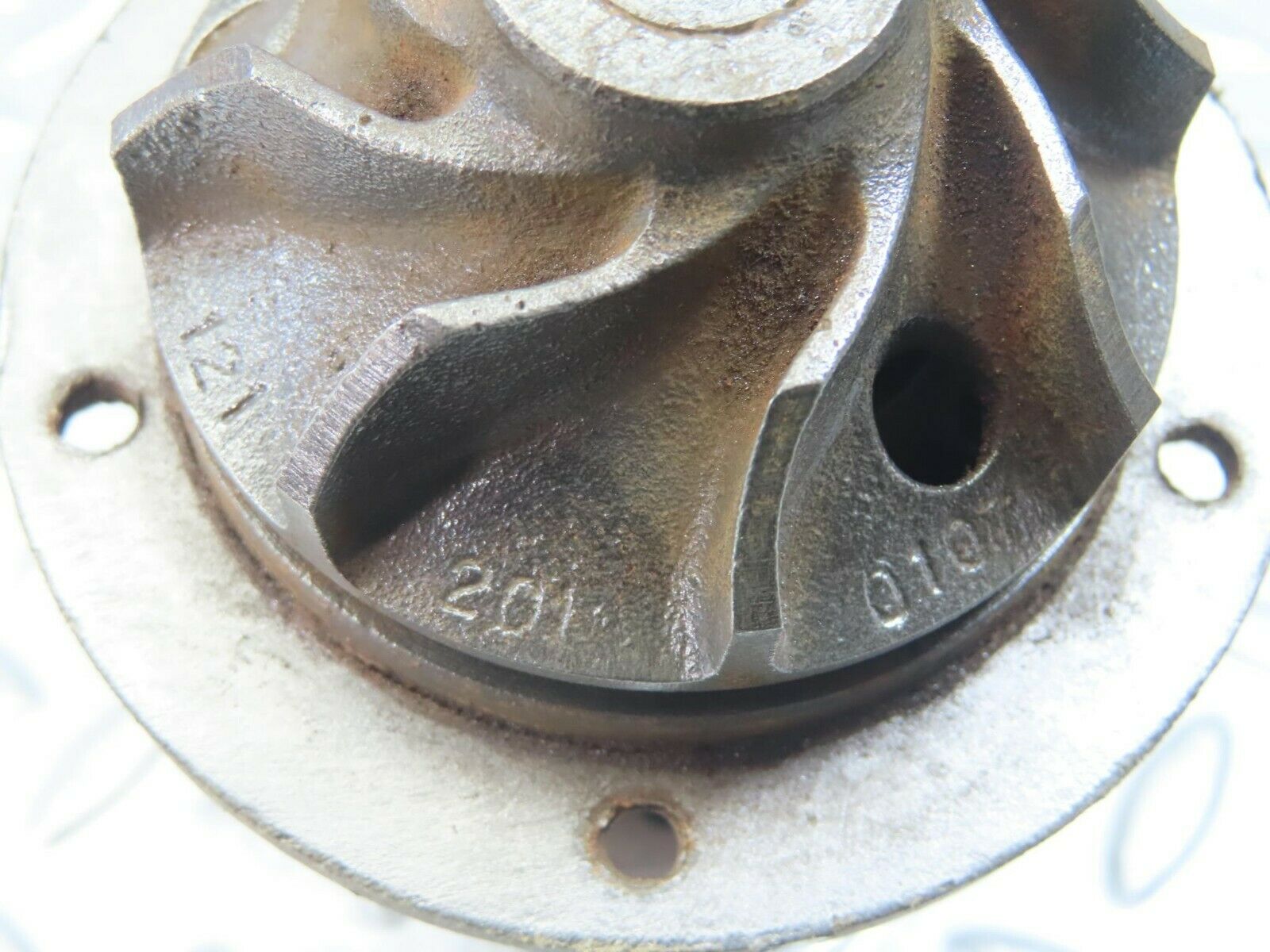 8963 Mercedes-Benz W105 Ponton Water Pump 1212010107