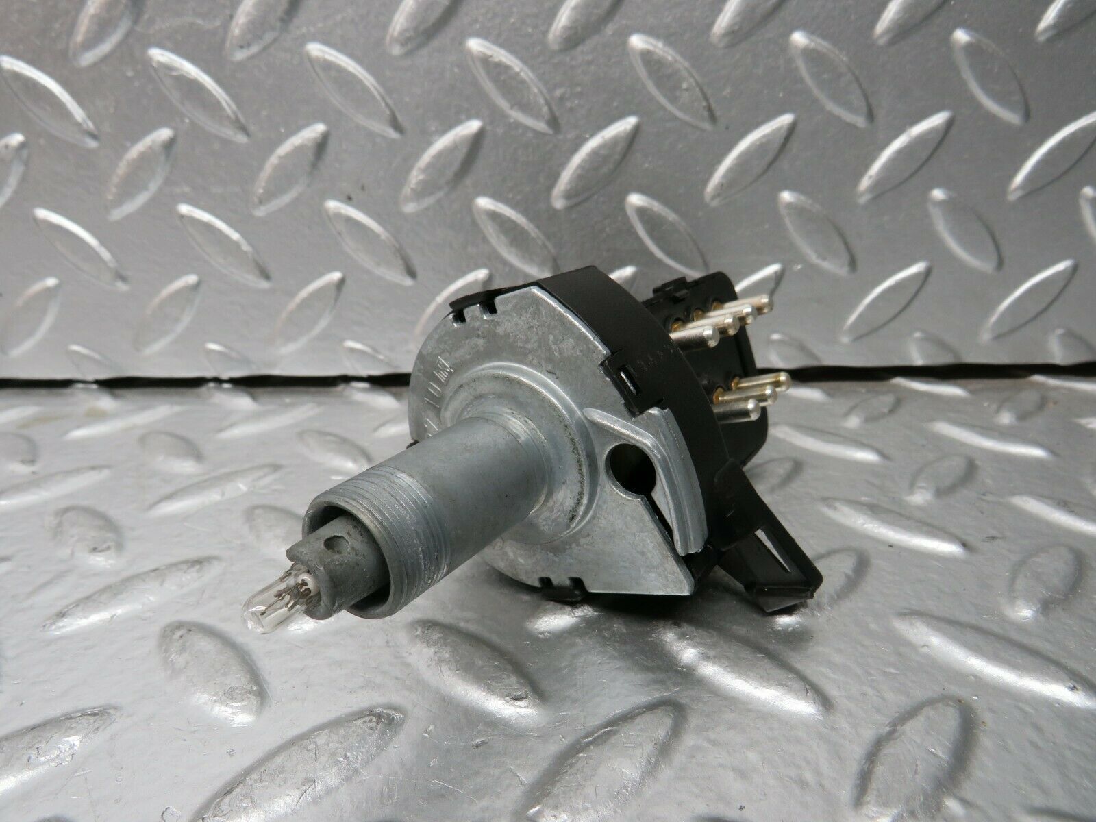 24308 Mercedes-Benz S124 220TE Wagon Heater Blower Switch 1248202210