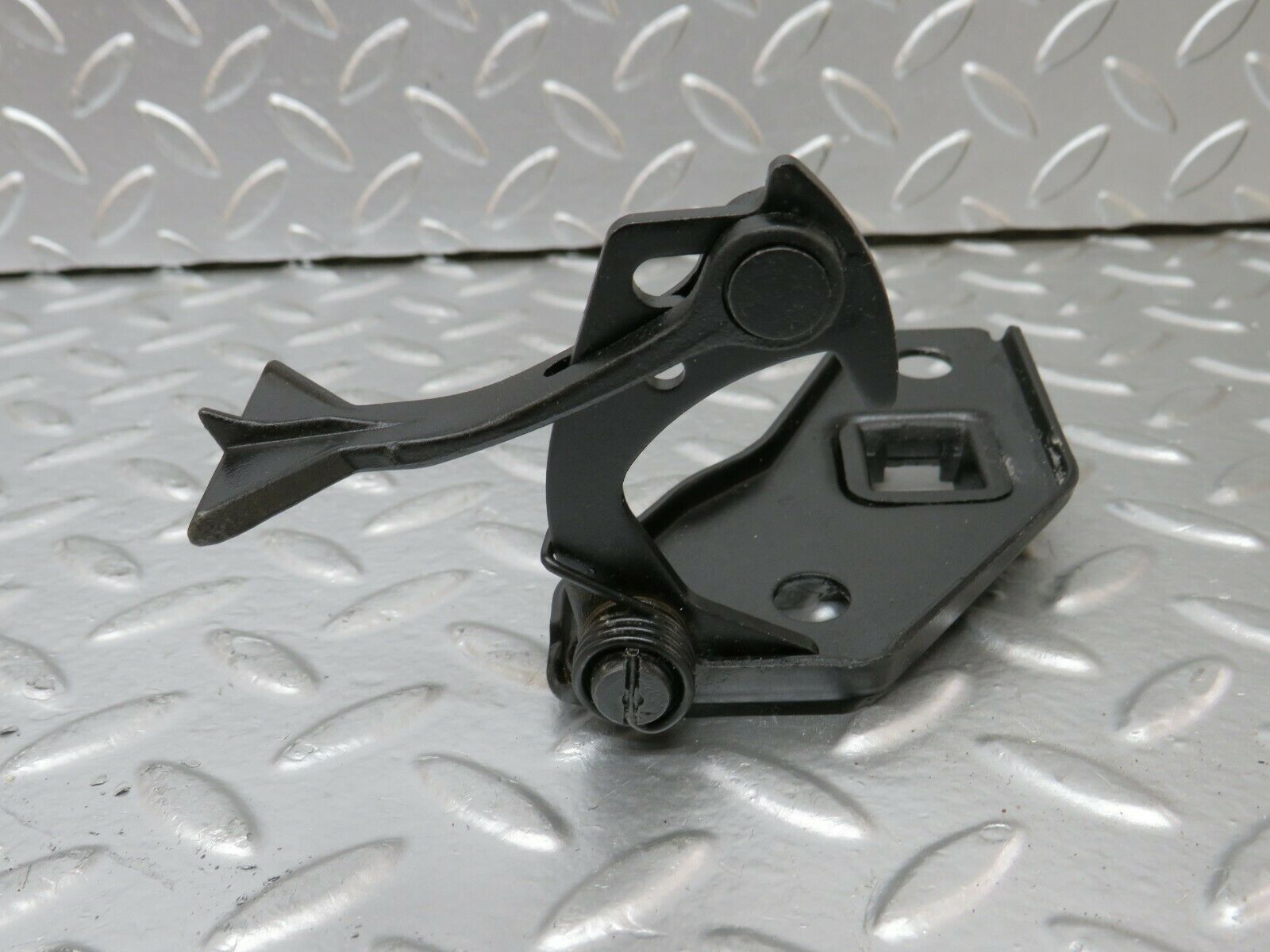 24338 Mercedes-Benz S124 220TE Wagon Bonnet Release Latch 1248800360