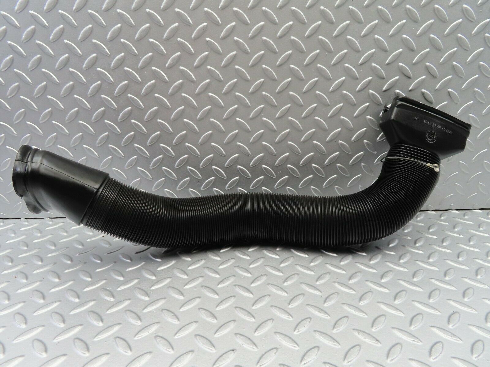 6644 Mercedes-Benz S124 E220 Wagon Air Duct Pipe Hose 1248310846