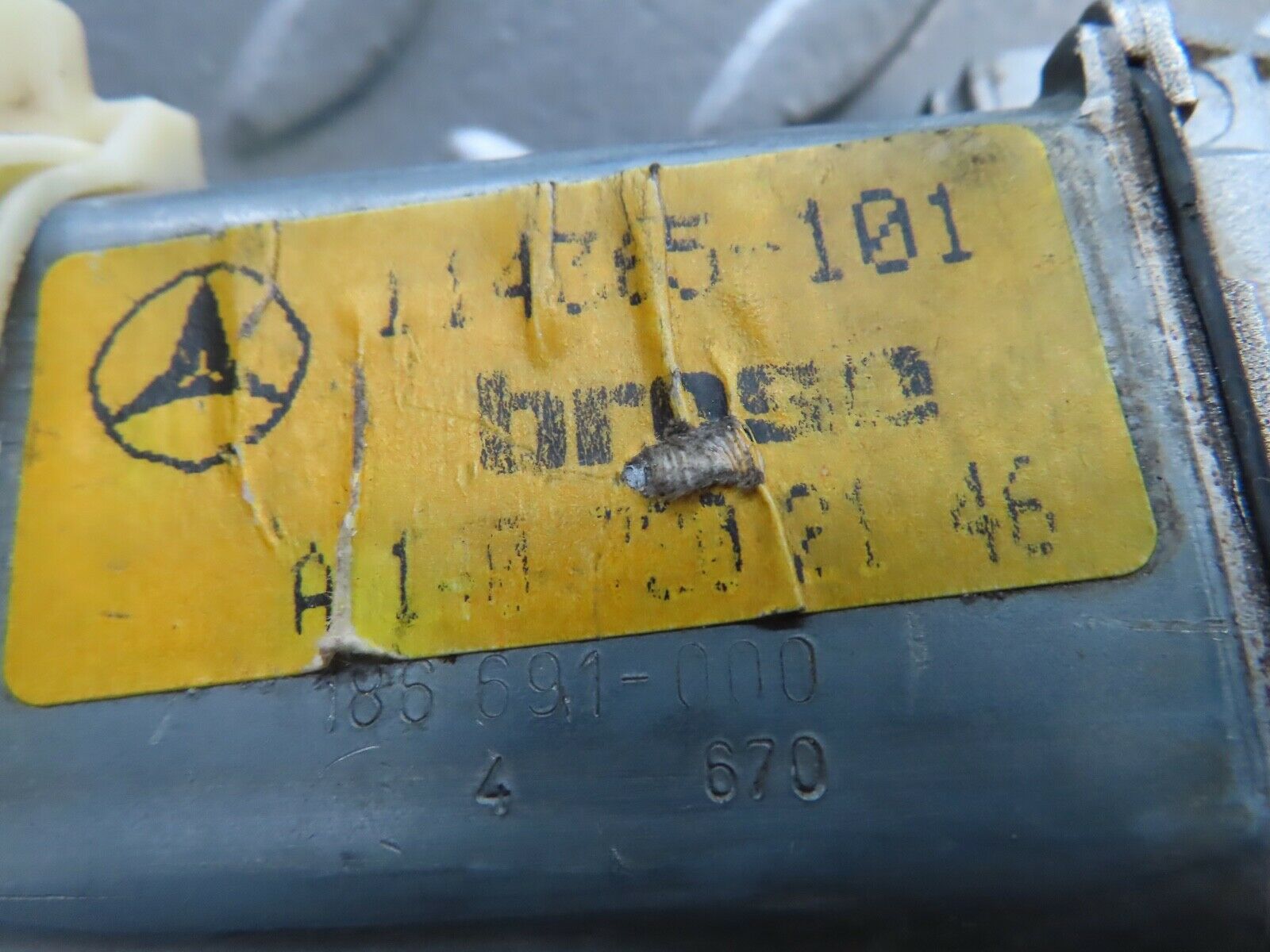 19360 Mercedes-Benz C140 CL420 Coupe Left Window Regulator Motor 1407202146