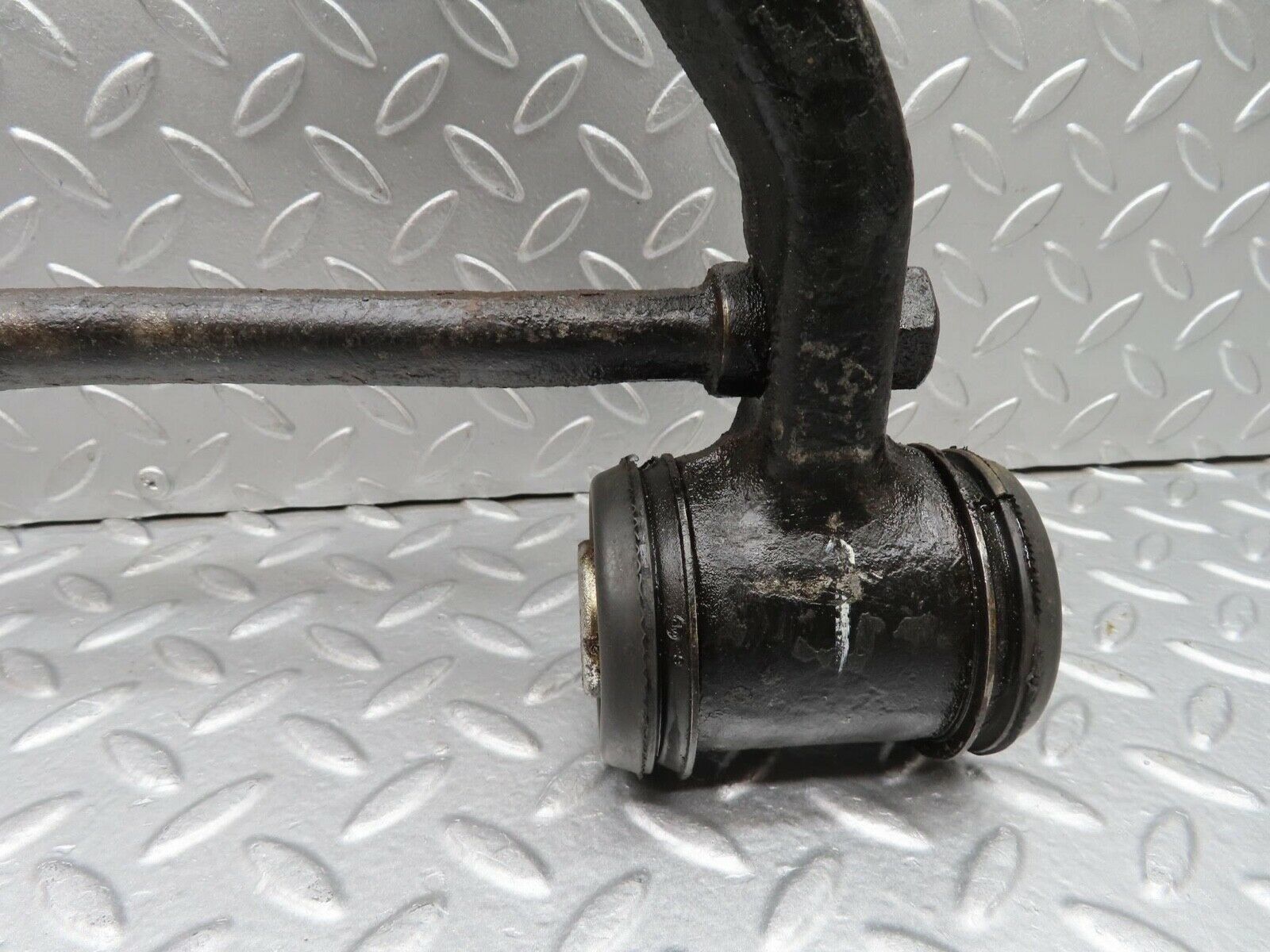 14818 Mercedes-Benz W116 350SE Front Right Lower Control Arm