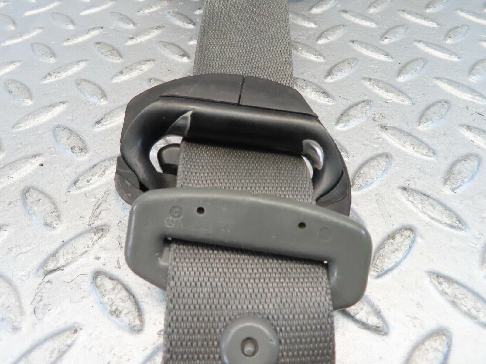 11211 Mercedes-Benz W221 S320 Front Right Seat Belt With Buckle