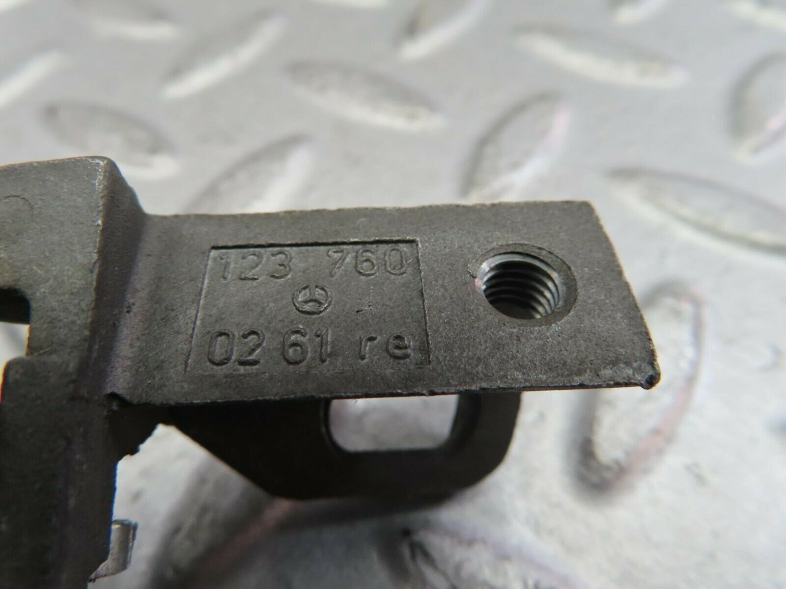 9544 Mercedes-Benz C123 280CE Coupe Chrome Door Handle Right Side 1237600261